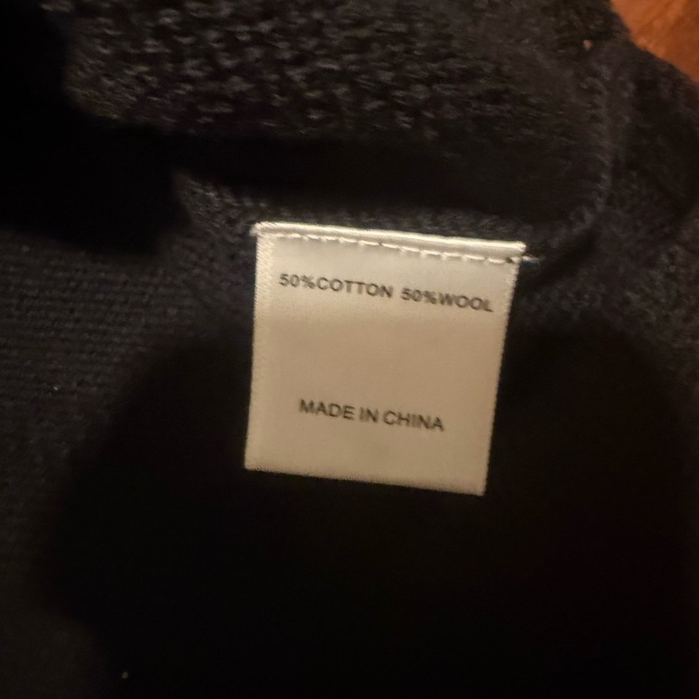 Ali Golden Relaxed Black Turtleneck Sweater - Picture 10 of 12